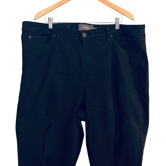 TORRID Sky High Skinny Jeans Ripped Black Size 24T - Picture 3 of 15